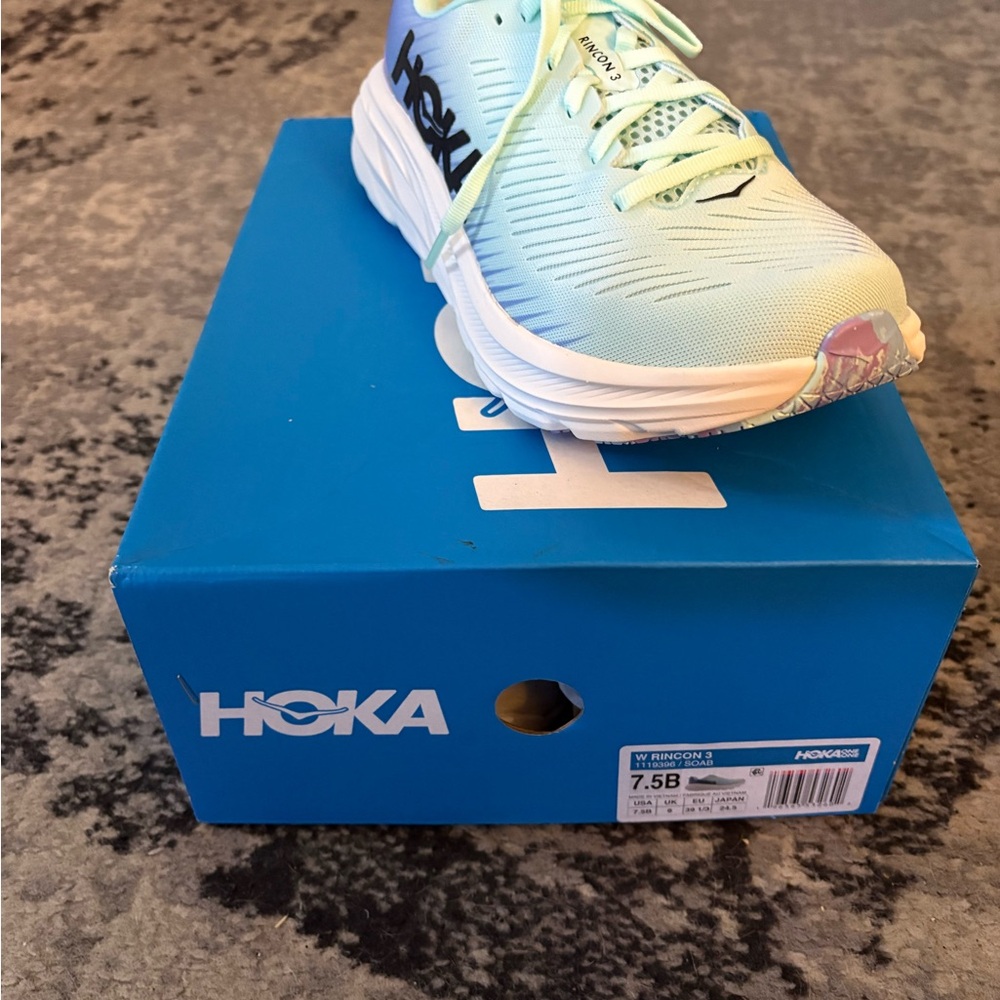 Hoka Women's Rincon 3 Running Shoe in Mint Gradient with White Sole